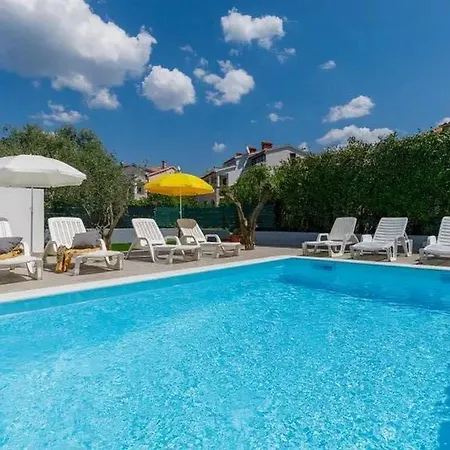 House With A Swimming Pool - 23000 * Porec